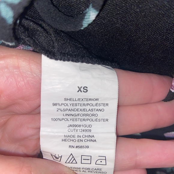 Speechless Floral Pattern Dress - Tie Back Keyhole Size XS - Picture 6 of 6